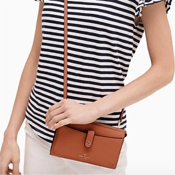 Kate Spade Crossbody - Picture 3 of 12